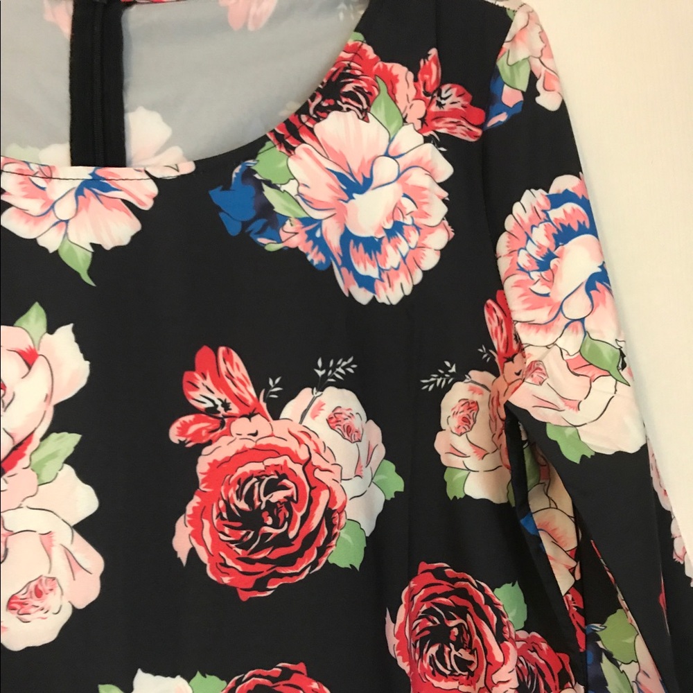 🎀 Floral top 🎀