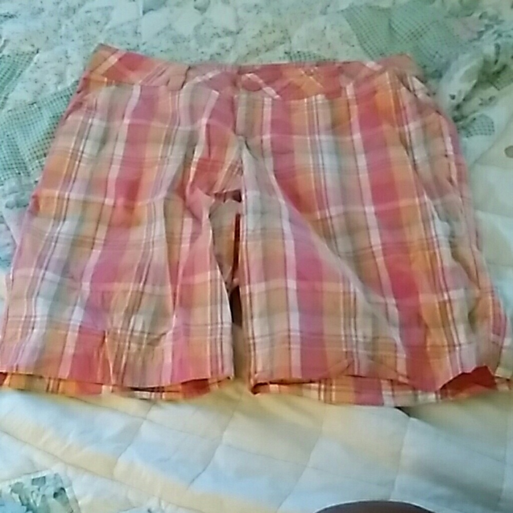Plaid capris