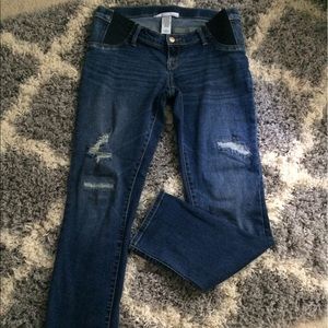 Liz Lange maternity distressed jeans