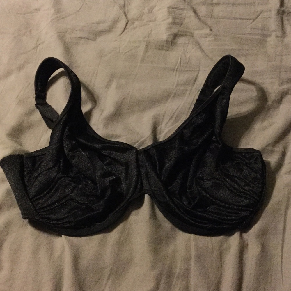 BALI bra, 38 DDD, underwire no padding, silky