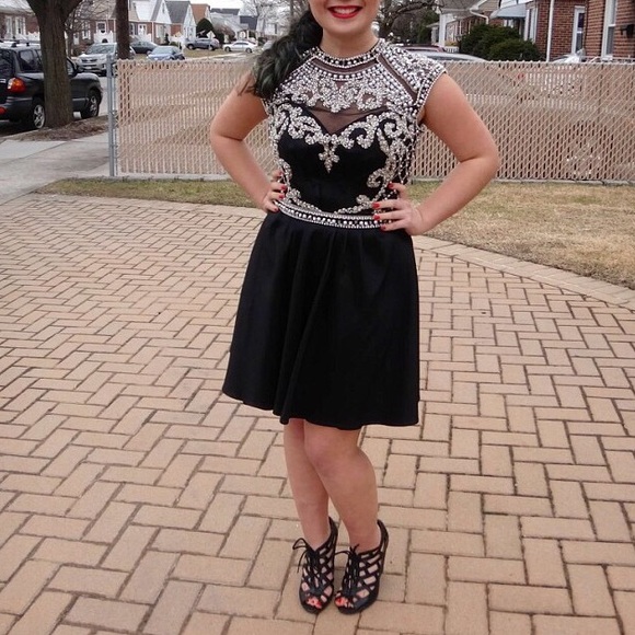 Sherri Hill Black Prom Dress