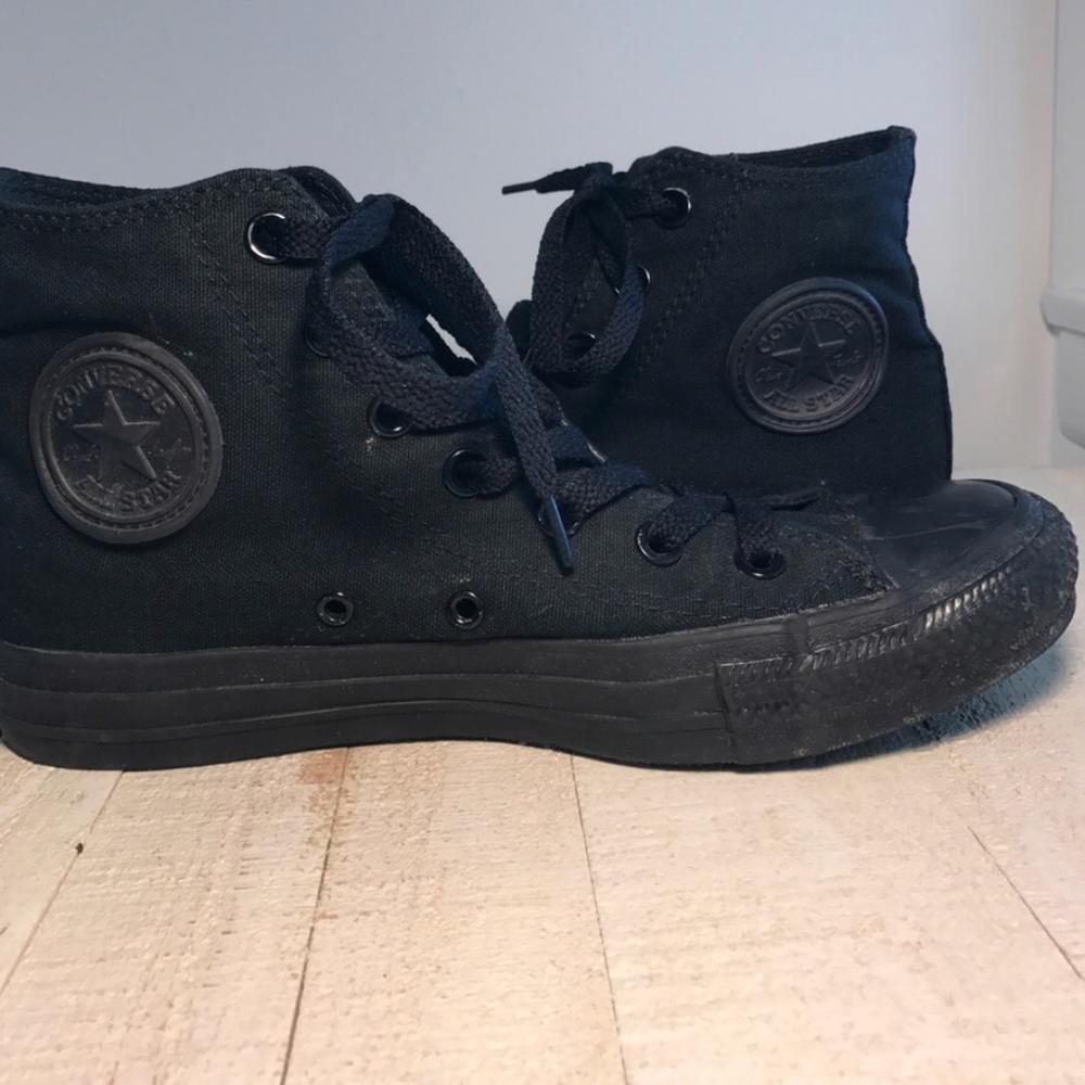 All black converse high tops all star! Fits men 5