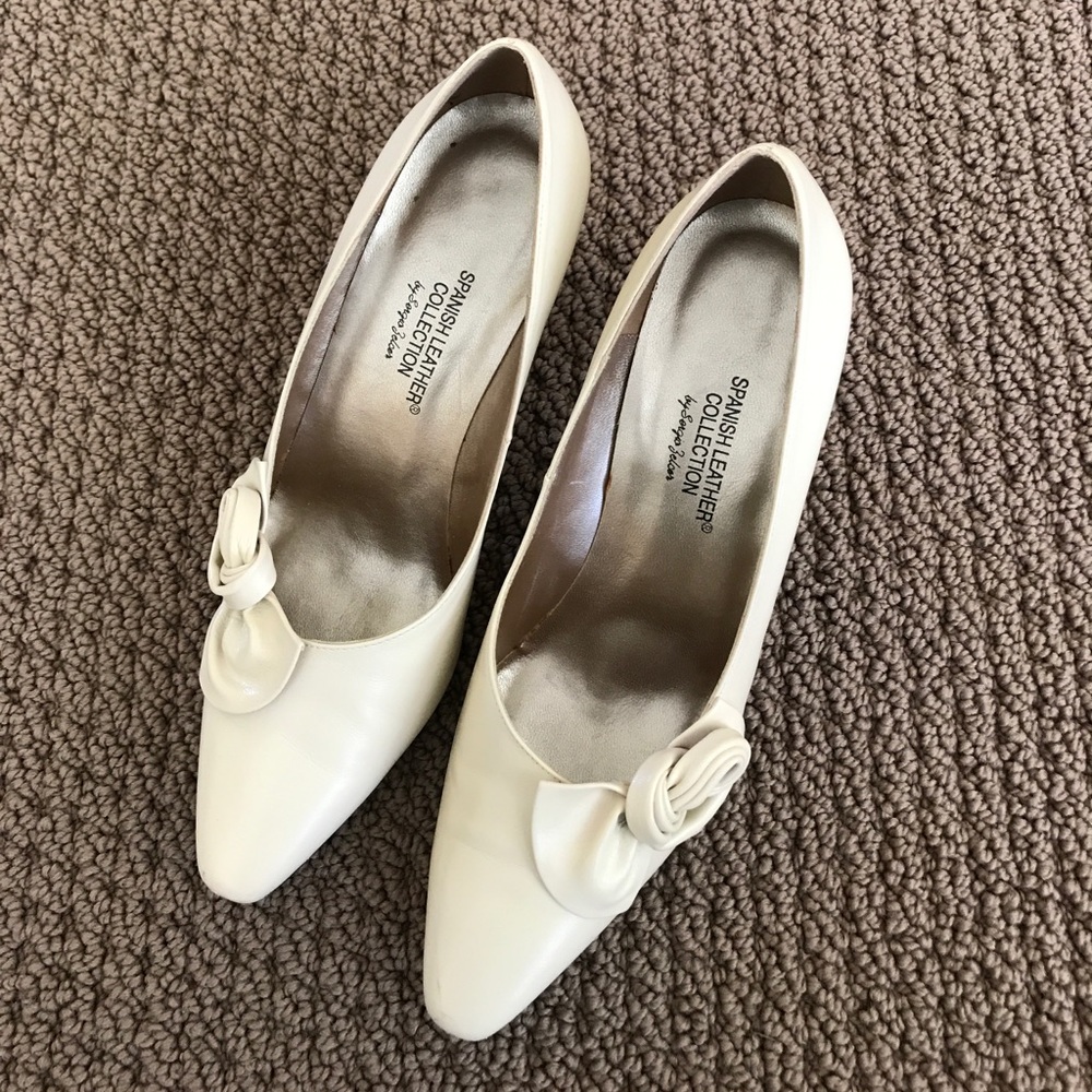 Dress heels