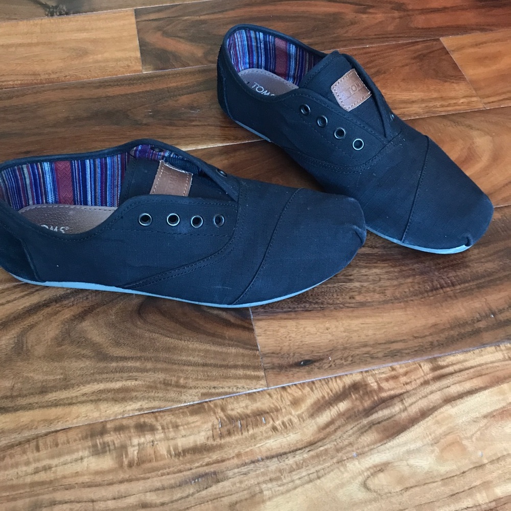 Black Toms*sold - Picture 1 of 3