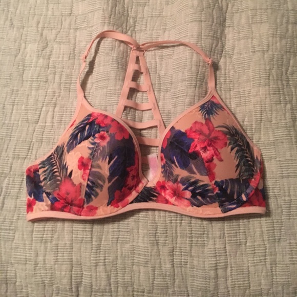 PINK Bra - Picture 1 of 3