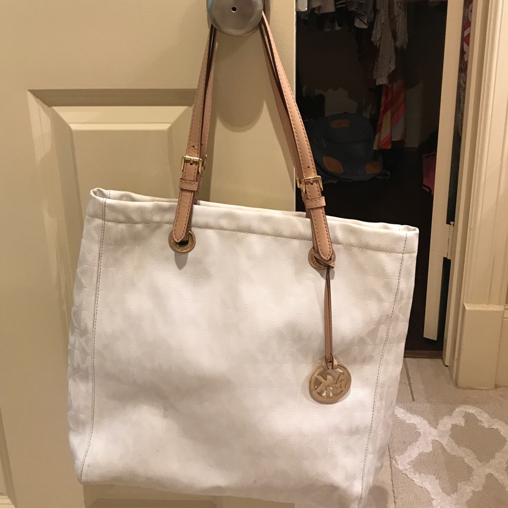 Good condition white Michael Kors purse