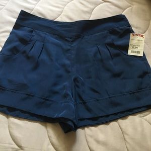 Brand new navy blue short