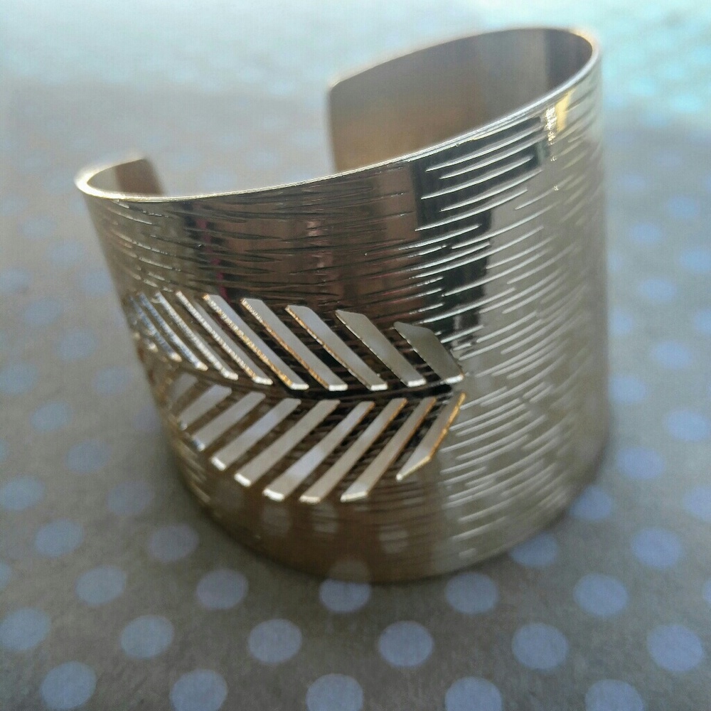 Open bangle cuff leaf bracelet