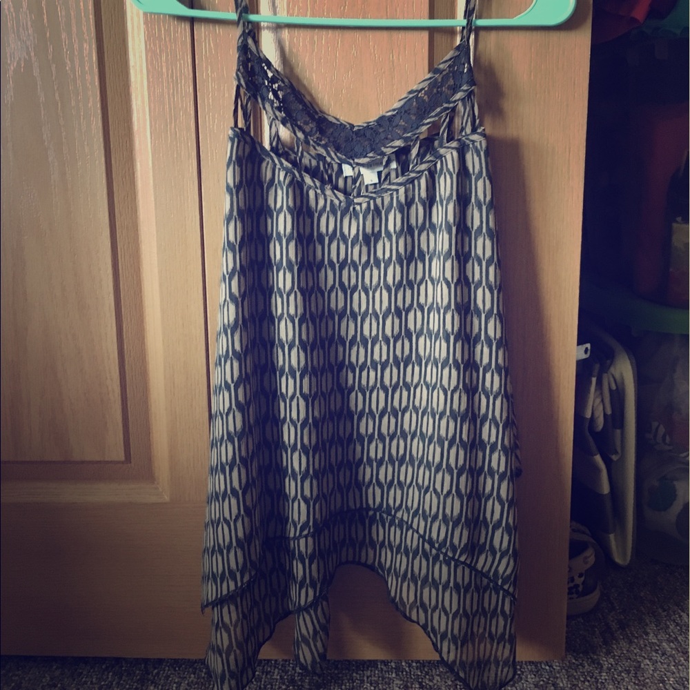 Coco Jaimeson flowy tank