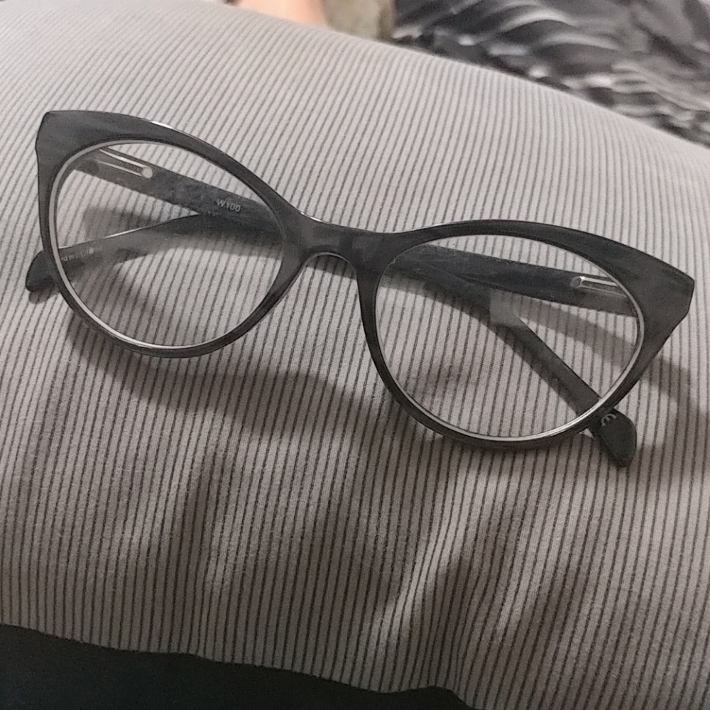 Cat eye frames - Picture 1 of 1