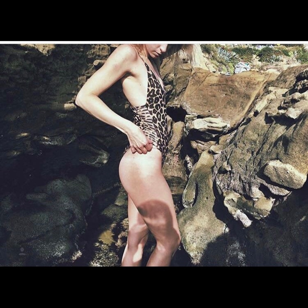 Stone fox swim one piece