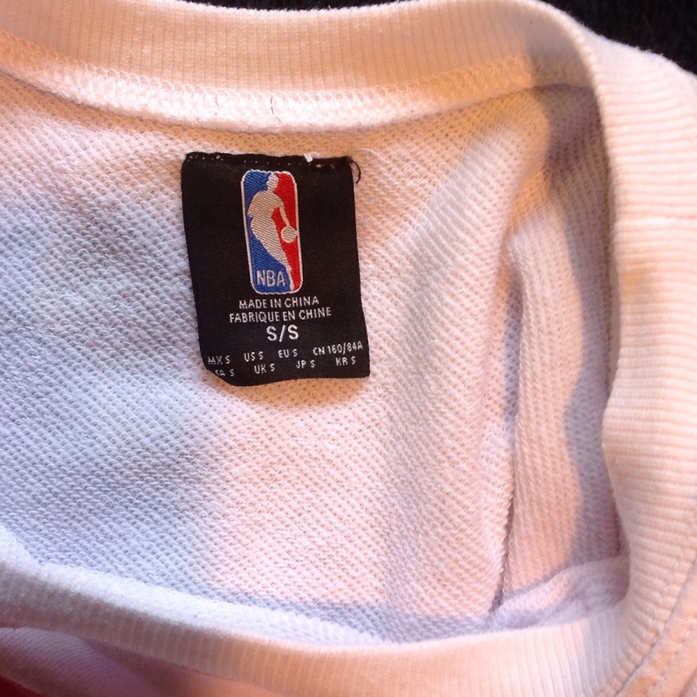 Woman's Los Angeles clippers sweater - Picture 3 of 3