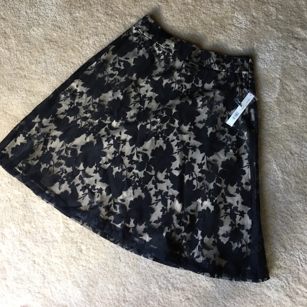 NWT love skirt.