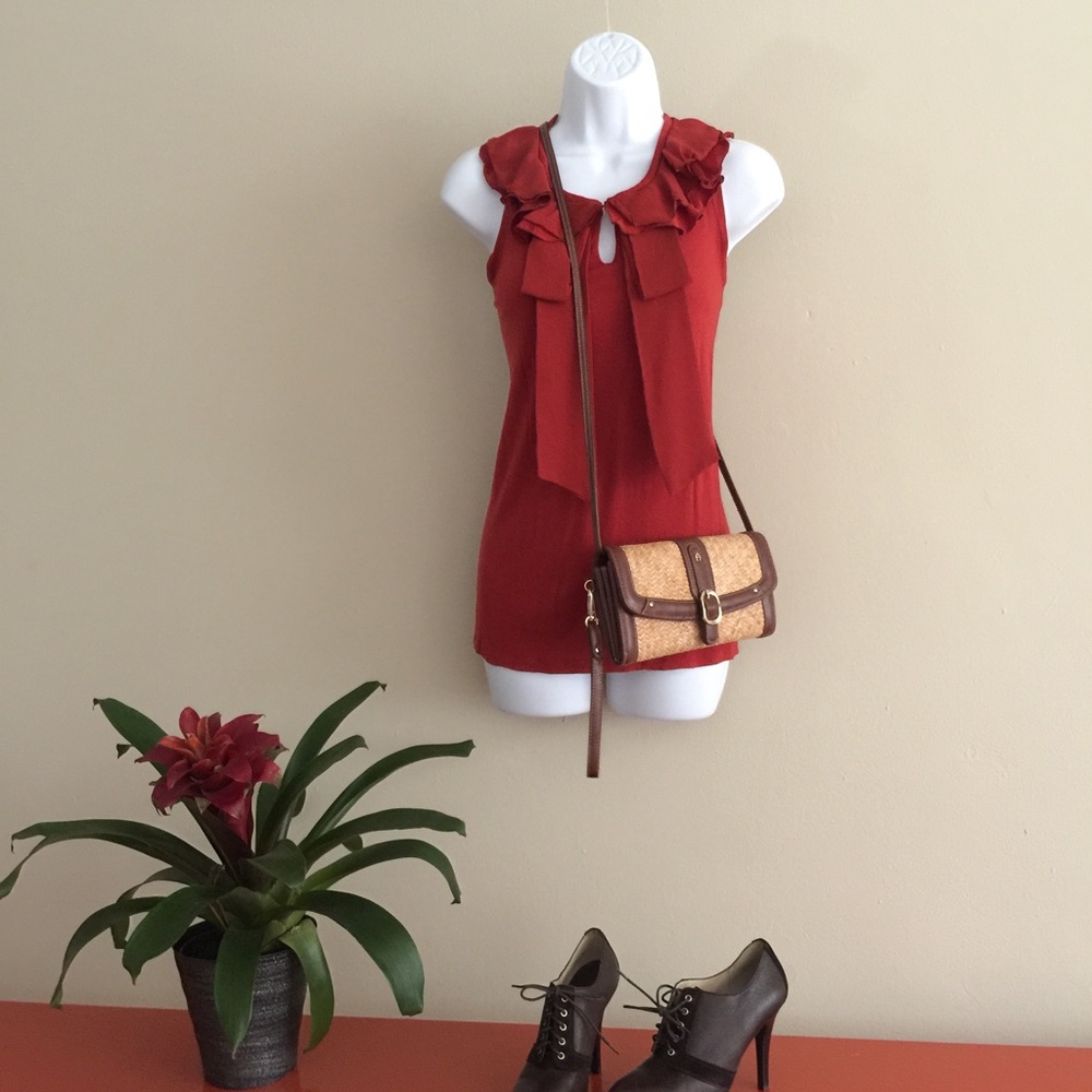 Vera Wang Sleeveless Blouse