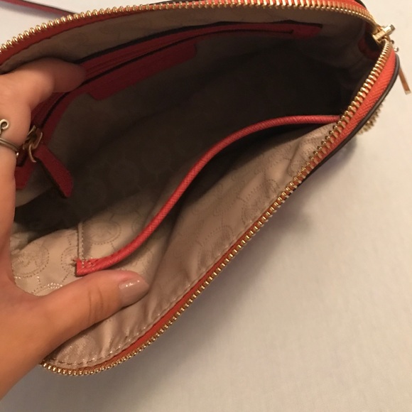 Michael Kors purse - Picture 3 of 3