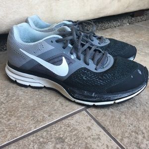 NIKE PEGASUS 30 TENNIS SHOES