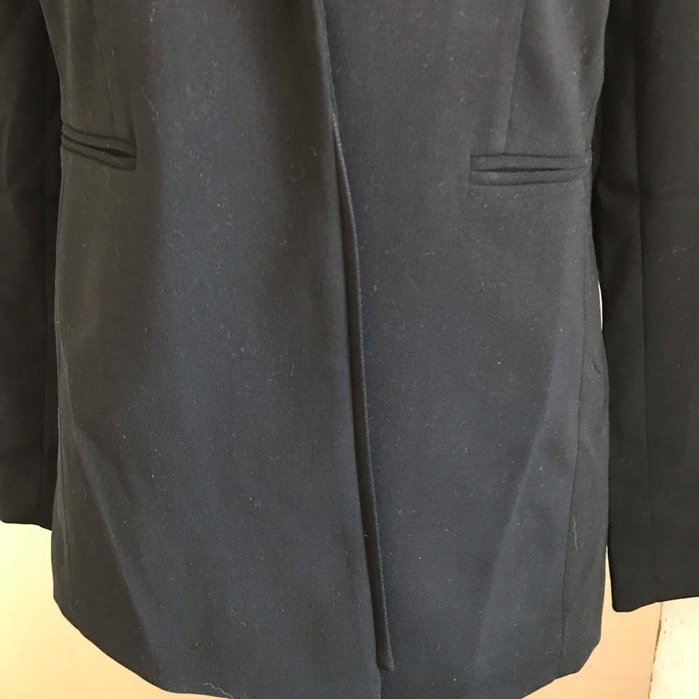 🆕 Tuxedo Style Blazer - Picture 5 of 5