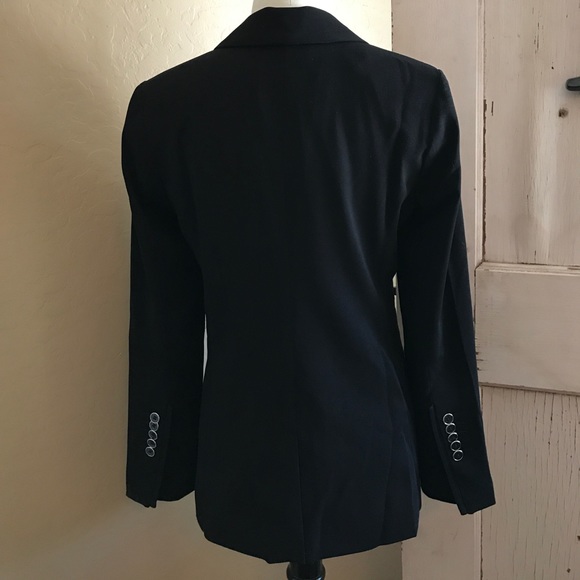 🆕 Tuxedo Style Blazer - Picture 2 of 5