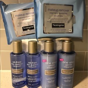 ⭐️SOLD⭐️Neutrogena facial cleansing bundle