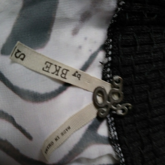 Gimmicks by BKE Vest Size Small - Picture 4 of 7