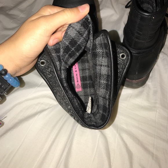 Black Combat Boots - Picture 5 of 5