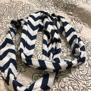 Navy/white Scarf