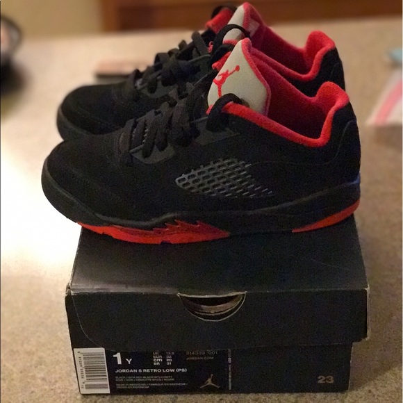 Jordan Retro 5 low - Picture 2 of 4