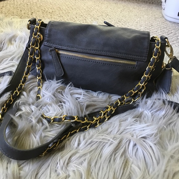 Gray and Gold Chain Crossbody - Picture 4 of 5