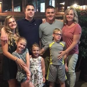 Meet your Posher, Bethany