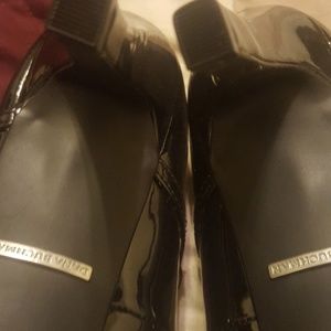 Tuxedo style shoes