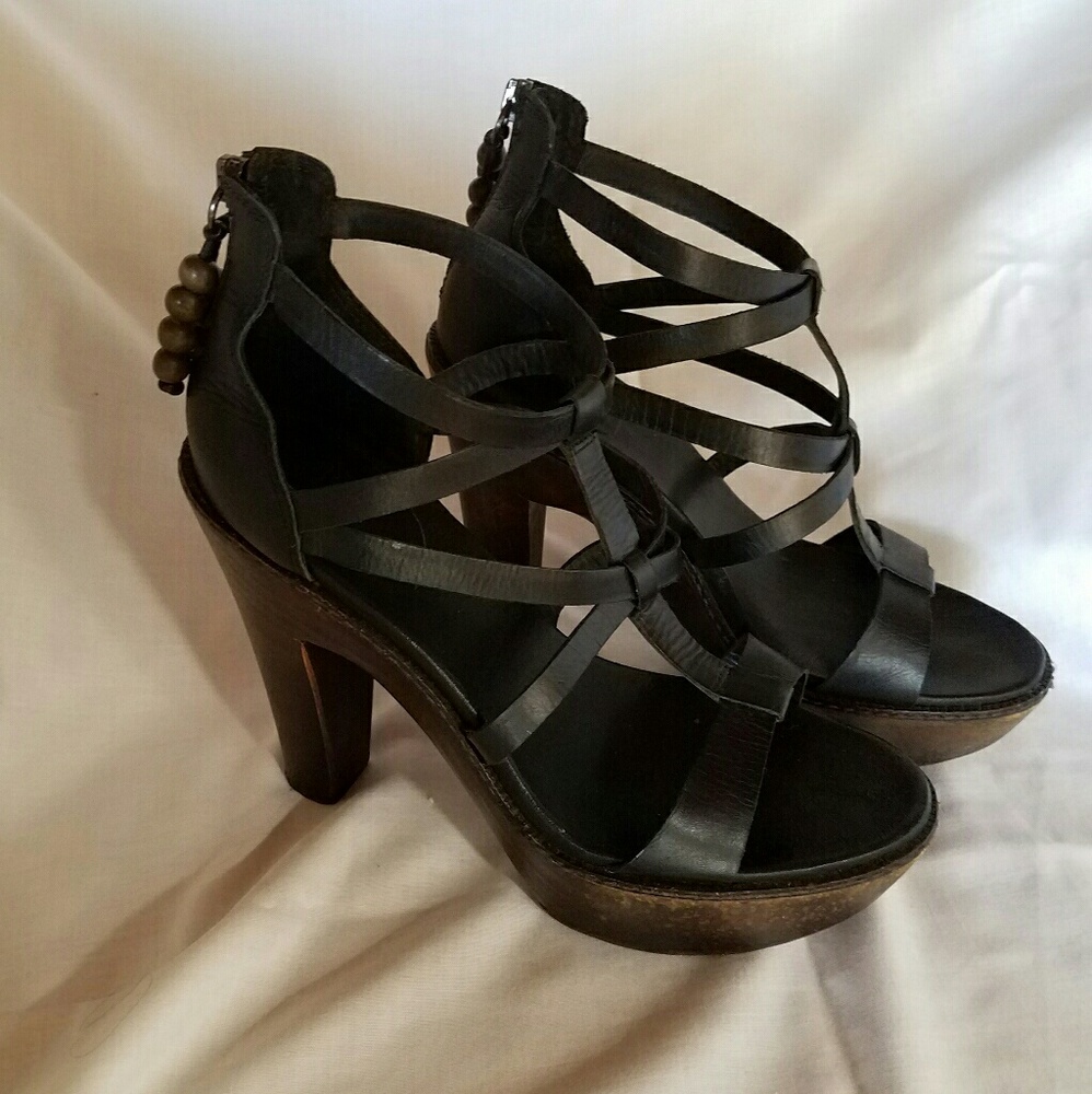 Ugg Salima platform wooden sandals