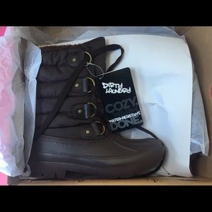 NWT Dirty Laundry Big Bear Matte NV Snow Boot