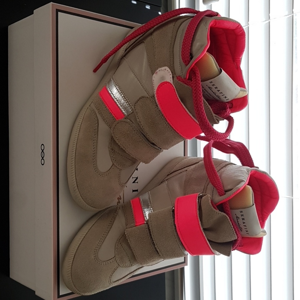 SERAFINI silver grey/neon pink suide/leather wedge