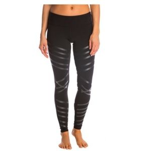 Alo Yoga Airbrush legging size M
