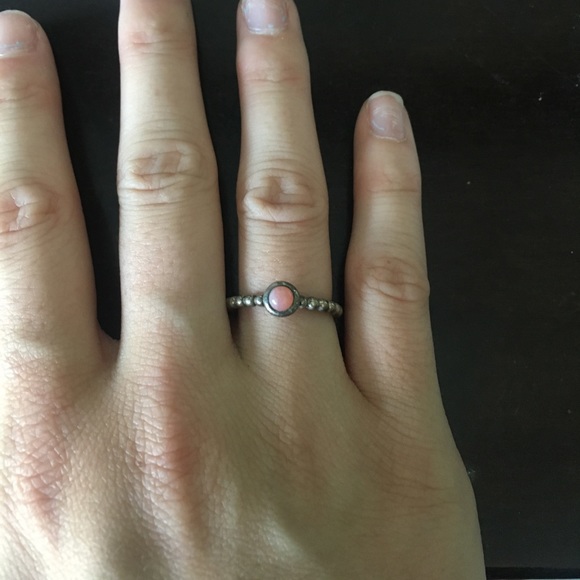 Sterling silver Pandora ring with pink stone - Picture 2 of 2