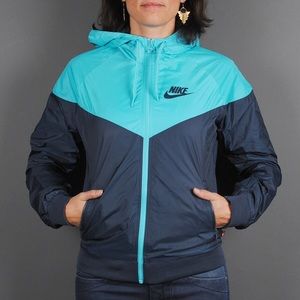 Brand New Nike Women's Teal/Navy Windrunner Jacket