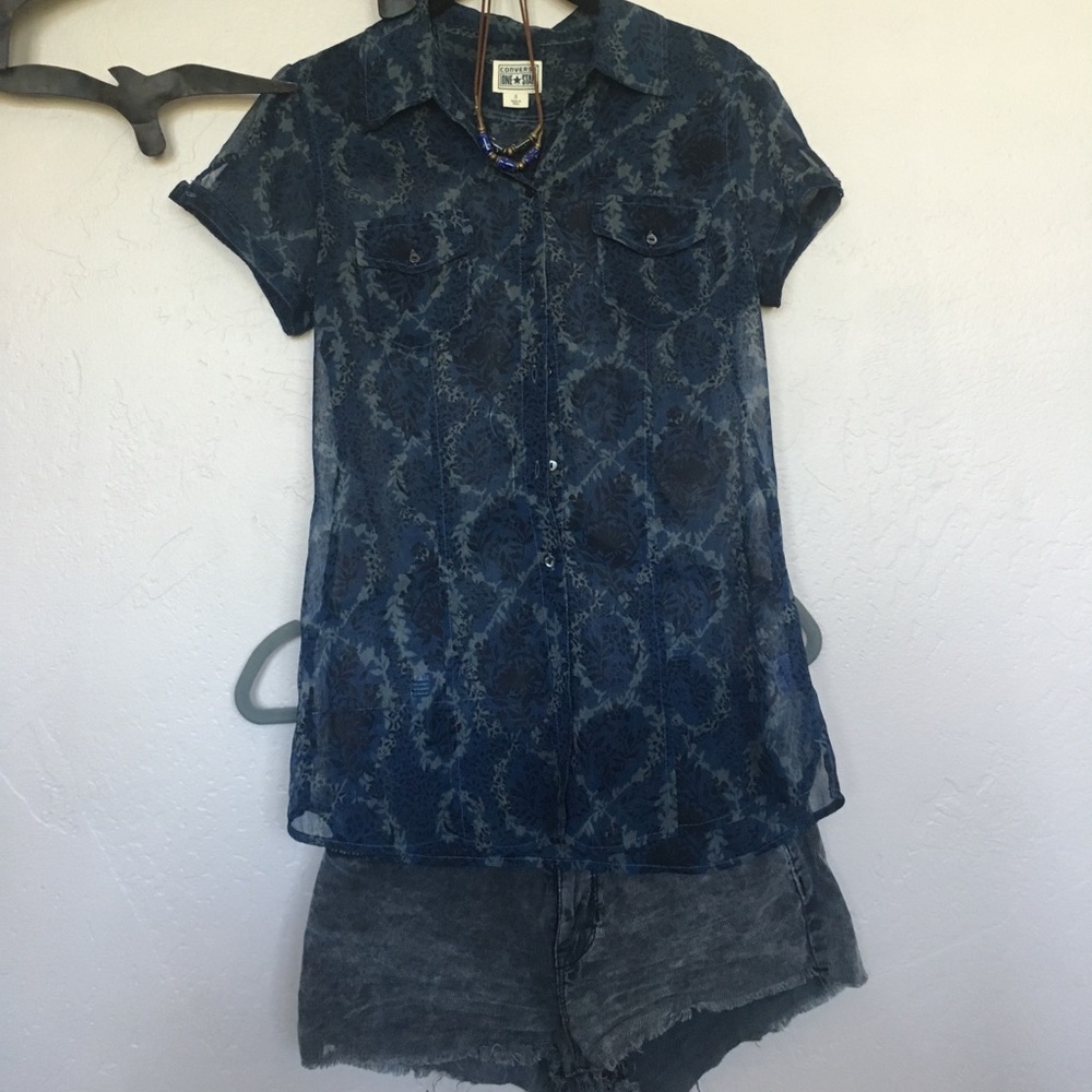 Converse Gauze Button Down