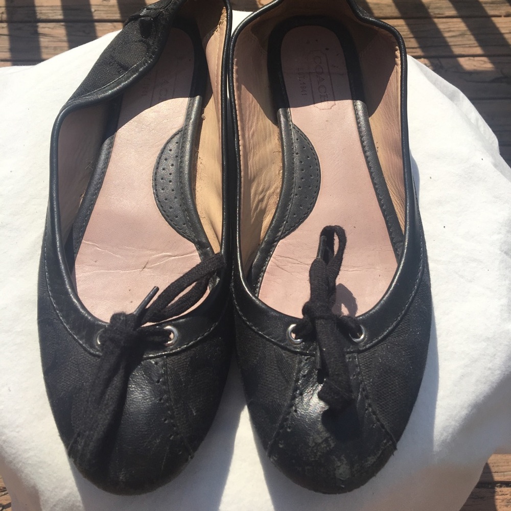 Coach flats