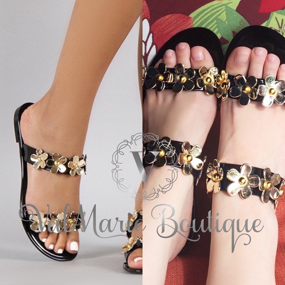 📍CLEARANCE 📍Jelly Sandals - Picture 2 of 5