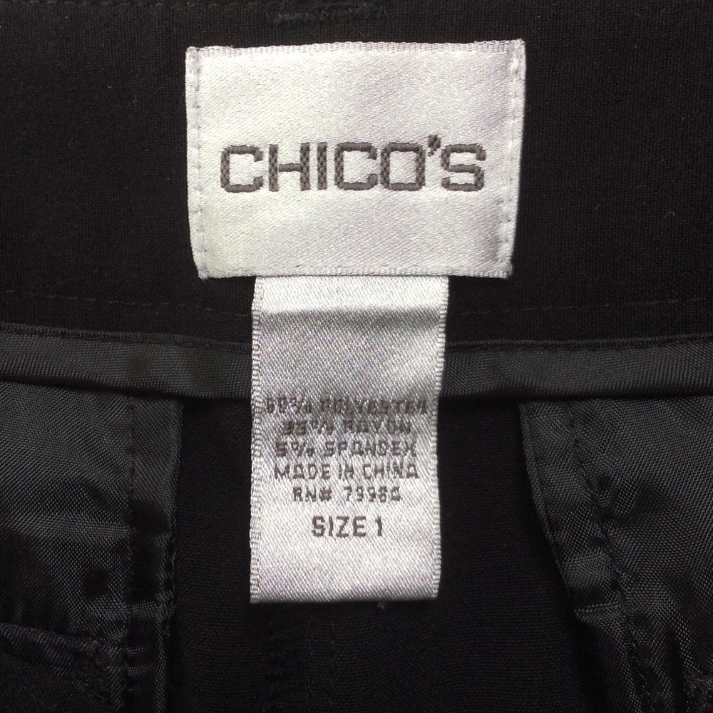 👣Chicos nice  black Bermuda shorts. - Picture 2 of 3
