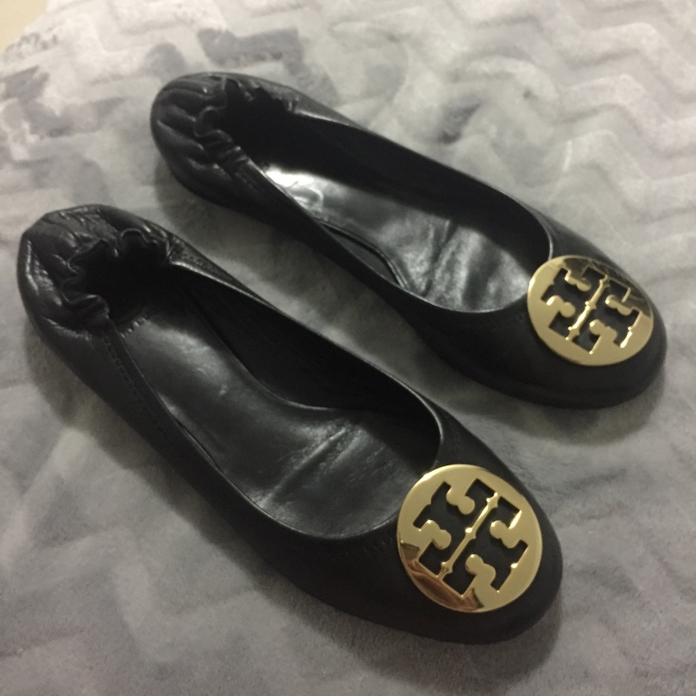 Tory Burch Reva Flat in Black