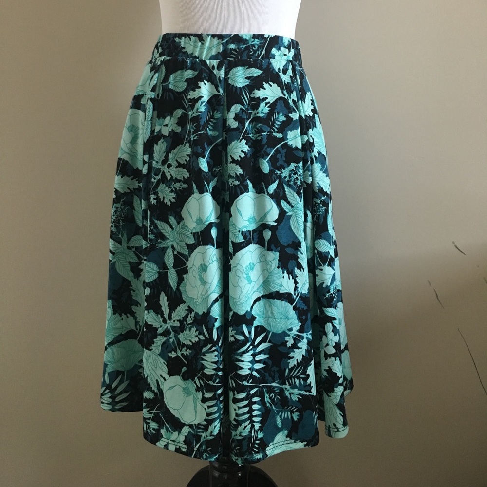 LuLaRoe Madison Skirt