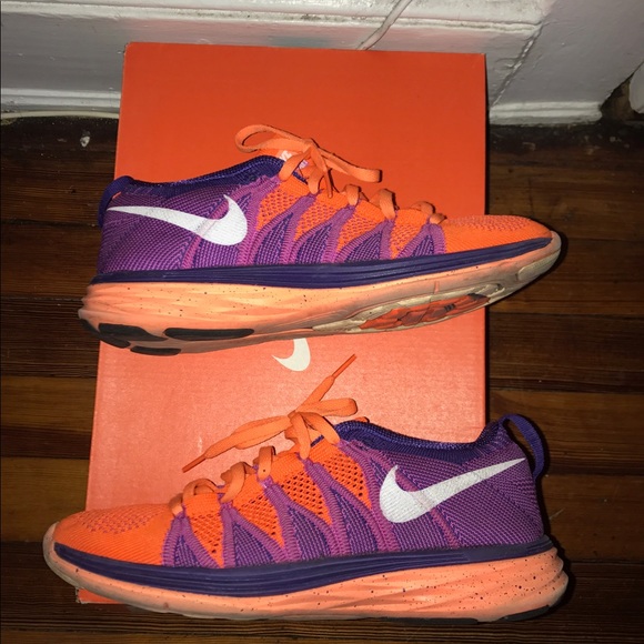 Nike Woman running shoes - Picture 3 of 4