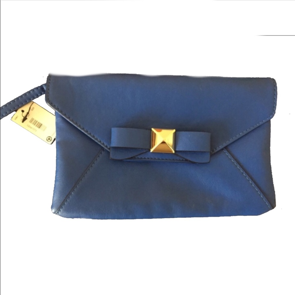 Blue clutch