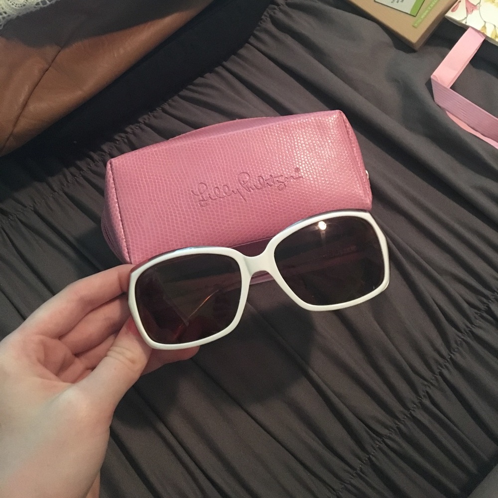 Lilly Pulitzer Cricket Sunglasses