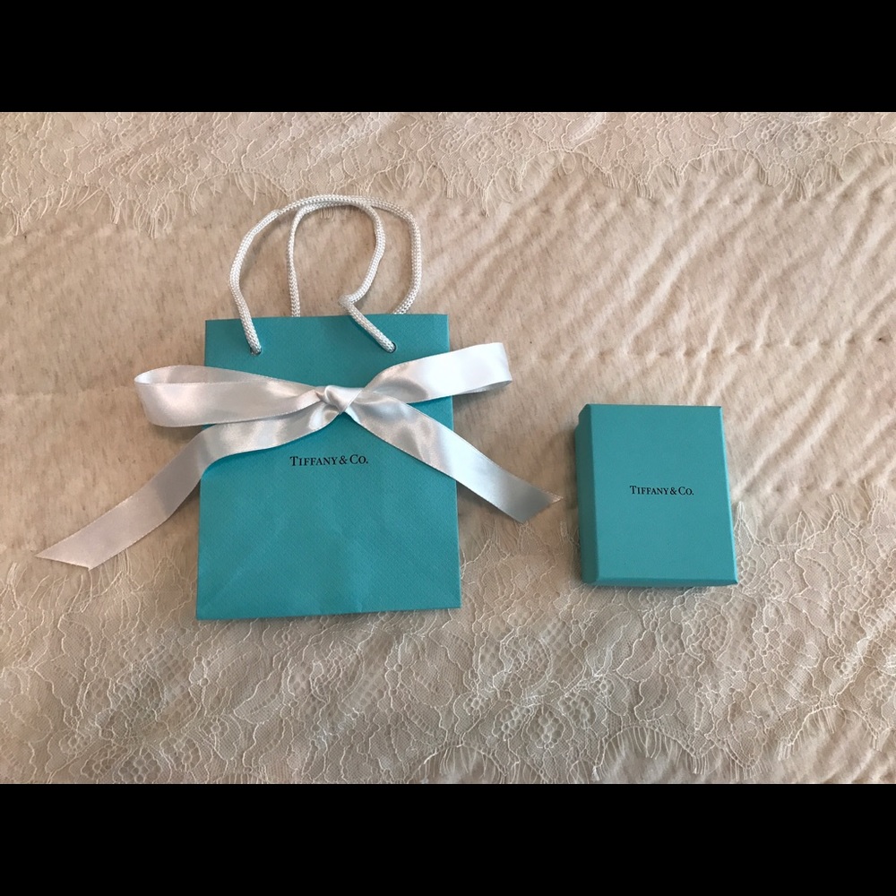 Tiffany's bag, ribbon, and box