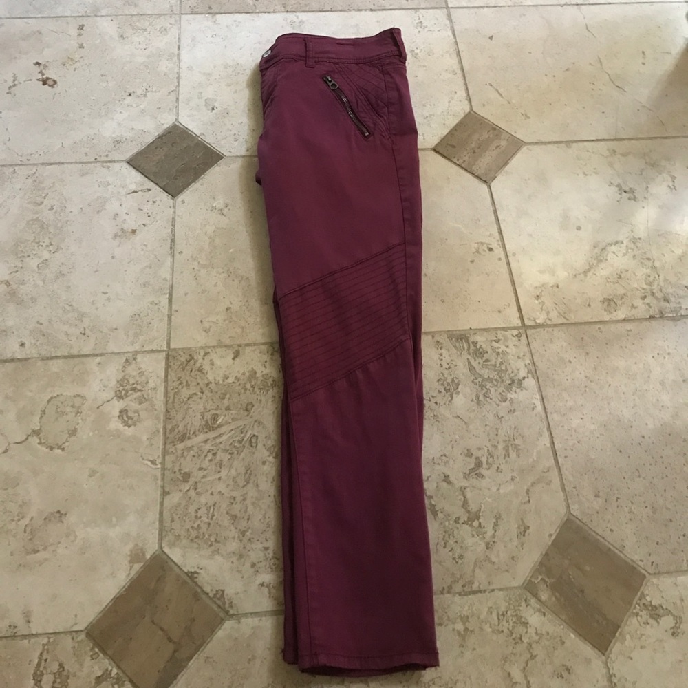 American Eagle Maroon Motto Pants