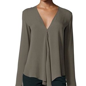 Loose long sleeve chiffon blouse