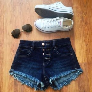 🌼HOST PICK🌼 Bullhead High Waist Shorts