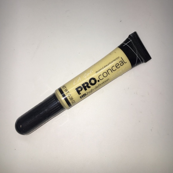 L.A Girl Pro Concealer in Light Yellow - Picture 1 of 2